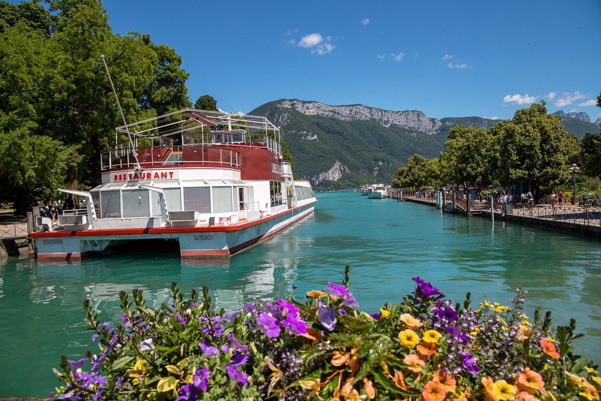 La Plume classé 3 étoiles vue Lac avec parking Annecy Esterno foto